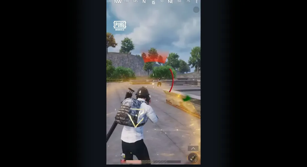 Золотое свечение Tactical Shield вокруг игрока под обстрелом